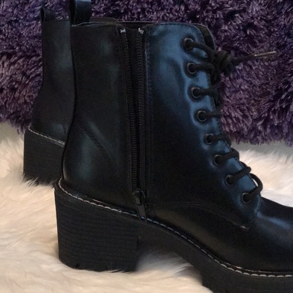 🔥NEW MADDEN GIRL COMBAT BOOTS - Picture 4 of 8